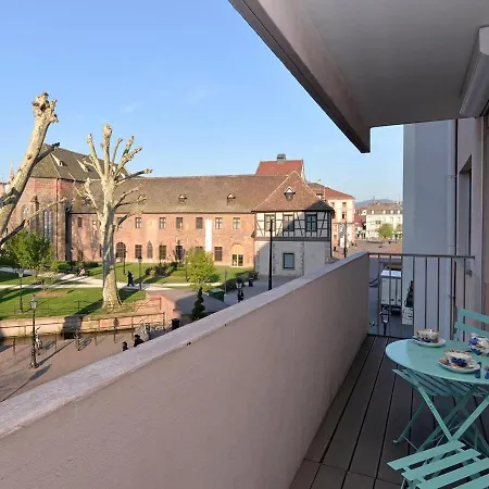 De Luxe En Hyper-centre Avec 3 Chambres, Balcon, Parking, Proche Musee Unterlinden - Fr-1-744-37 בית נופש קולמר